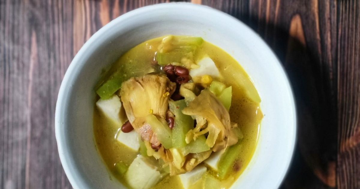 Men bir yigitning skaypda jim bolishini koraman.