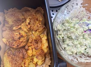 Une photo de ☆Smashed Potato Salad - Salade de Pommes de Terre Écrasées, à l’Airfryer☆