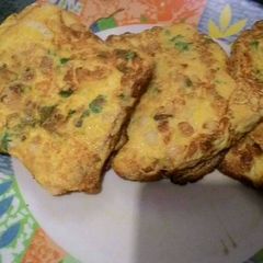 A picture of French toast.