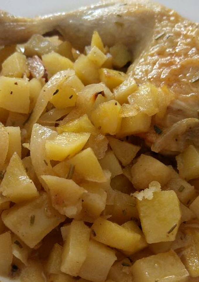 Una foto de Pollo con patatas