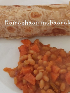 A picture of Simple chapati and bean stew.