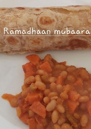 A picture of Simple chapati and bean stew.