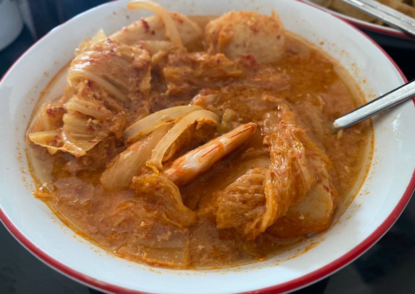 Super Simple Kimchi Jjigae (Sup Kimchi)