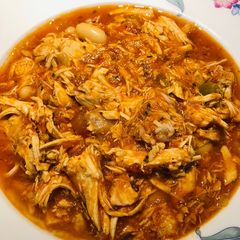 Shredded Chicken 🐔 Tomato 🍅 Soup 🍜 A picture of Shredded Chicken 🐔 Tomato 🍅 Soup 🍜.