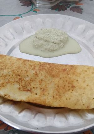 A picture of Moong daal dosa.