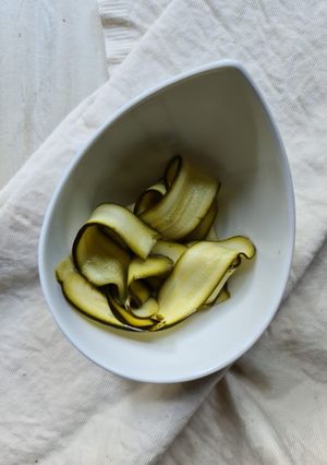 A picture of Pickled baby marrow.