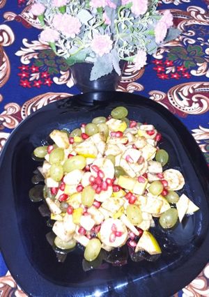 A picture of Mix fruit chaat.