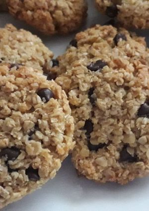 Una foto de Galletitas (sin harina) de avena y coco 🥥🍪