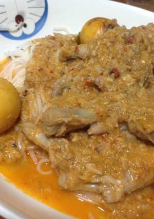 รูปของ ขนมจีนน้ำยาตีนไก่