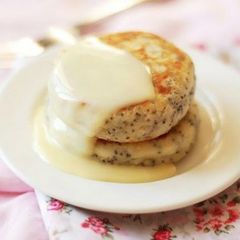 A picture of Cheesecakes with poppy seeds (Sirniki).