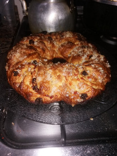 Una foto de Rosca de Pascua Trenzada