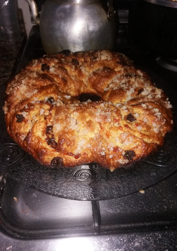 Una foto de Rosca de Pascua Trenzada