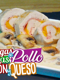 Una foto de Pechugas de pollo rellenas en salsa de champiñones