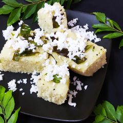 A picture of Instant rava dhokla.