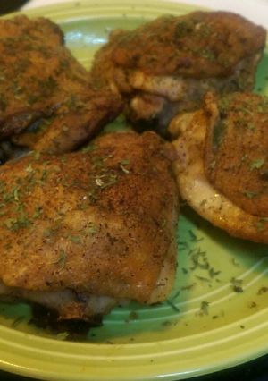 A picture of Crispy Baked Chicken Thighs.