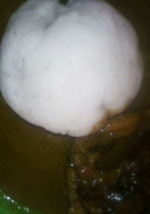 A picture of Tuwon shinkafa.