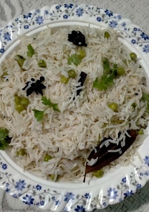 A picture of Matar Pulao.