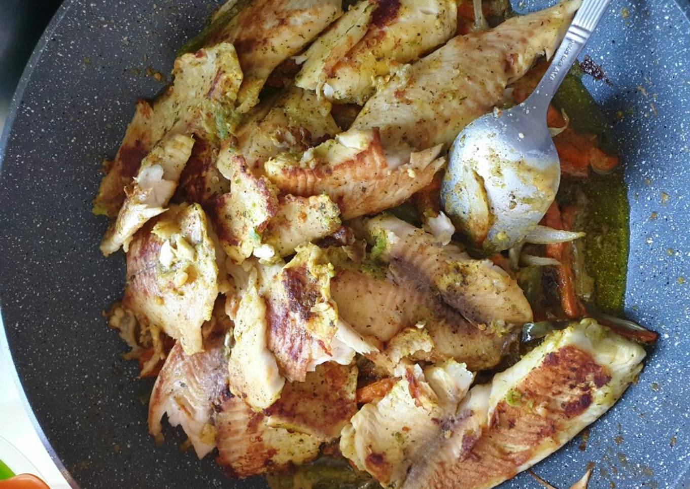 Pescado a la plancha y verduras