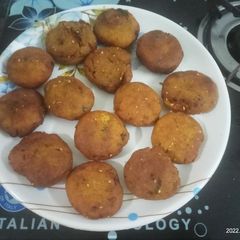 A picture of Millet vada. (bajri) vada.