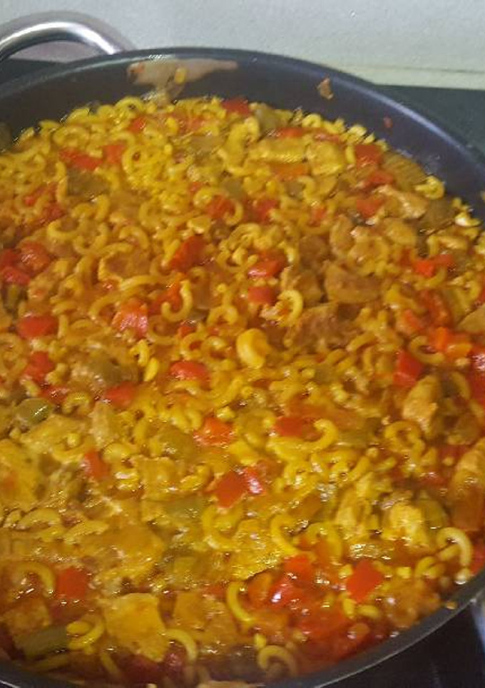 Una foto de Fideuá de carne rico rico de la Brigada Espartana
