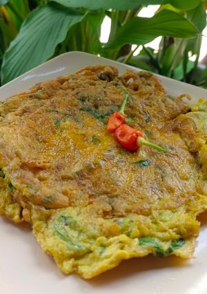 Foto resep Telur Dadar Daun Kunyit