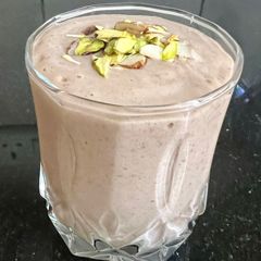 A picture of Fresh Fig Date & Dry Fruit Smoothie.