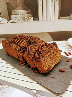 Foto di Plumcake vegano orzo e goji