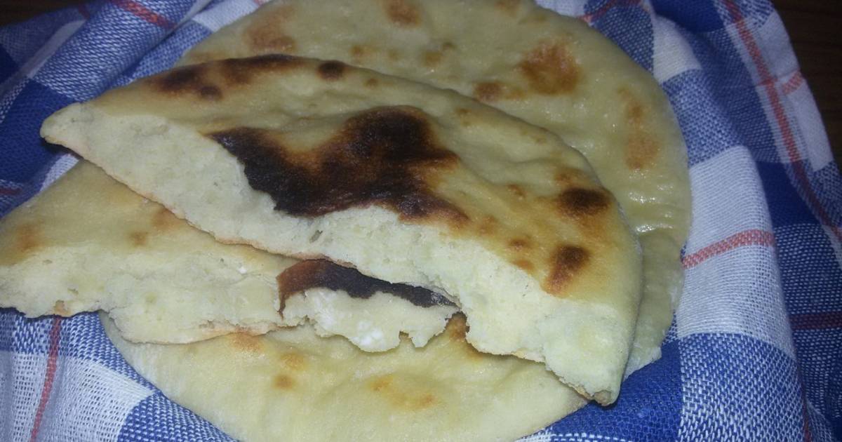 Кабардинский хлеб. Лепешки на соде. Чеченская лепешка на кефире. Чеченские хлеб лепешки. Лепешки на сухой сковороде вместо хлеба.
