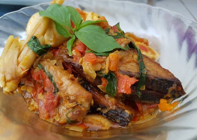 Resep Balado Ikan Tongkol Kemangiandtelur Level Pedas Sedang Oleh Ida