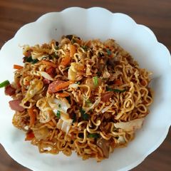 Stir-fried noodles (special) A picture of Stir-fried noodles (special).