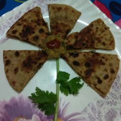 A picture of Chana dal paratha.