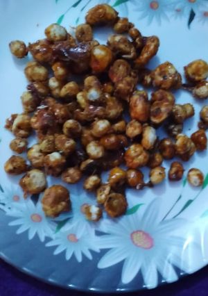 गुड मखाना (Gur makhana recipe in Hindi) रेसिपी मुख्य फोटो