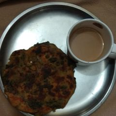A picture of Methi paratha.