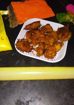 পকোড়া (pakora recipe in Bengali) রেসিপির প্রধান ছবি