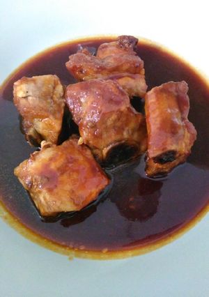 A picture of 糖醋排骨 Sweet & Sour Pork Ribs.