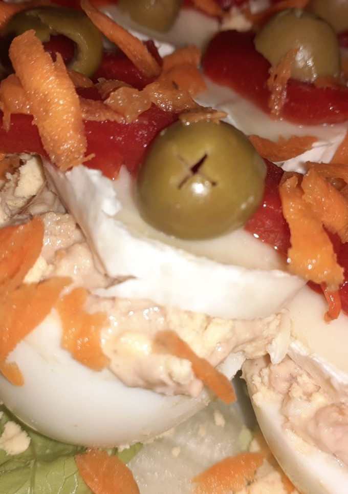 Una foto de Huevos rellenos a mi estilo