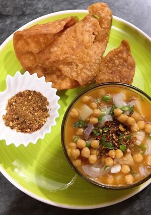 A picture of Kathiya Wari Choley.