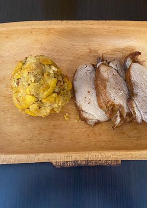 Una foto de Tacacho con chicharrón de cerdo