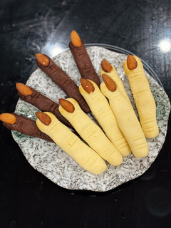 巫婆手指餅乾🧙♀️(萬聖節) 的食譜成品照片