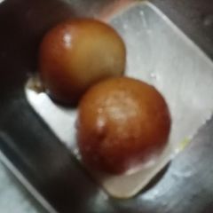 A picture of Gulab jamun.