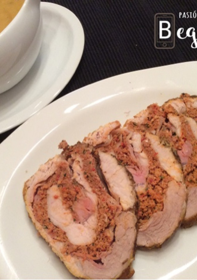 Una foto de Lomo relleno con salsa de puerros y cúrcuma olla gm D, E y F