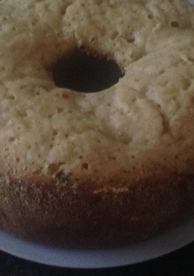 Una foto de Torta matera con manzana y pasas de uva