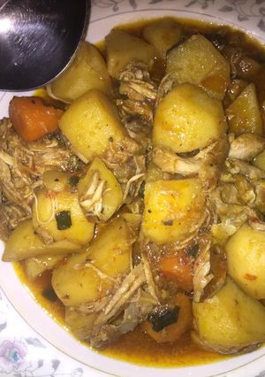 Jollof din dankali ainihin hoton girkin