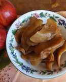 Manzanas caramelizadas con vino dulce, semillas y especias