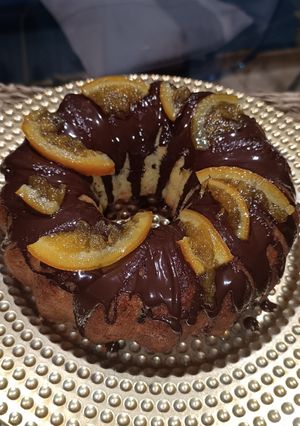 Una foto de Bizcocho de naranja y chocolate