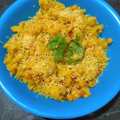 A picture of Indori Poha.