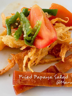 A picture of Fried Papaya Salad.