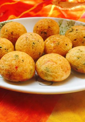 A picture of Rava Appe.