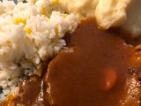 Puré de papas con asado de carne y arroz