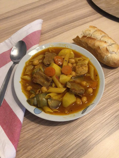 Una foto de Olla de mamá😛/ Guiso